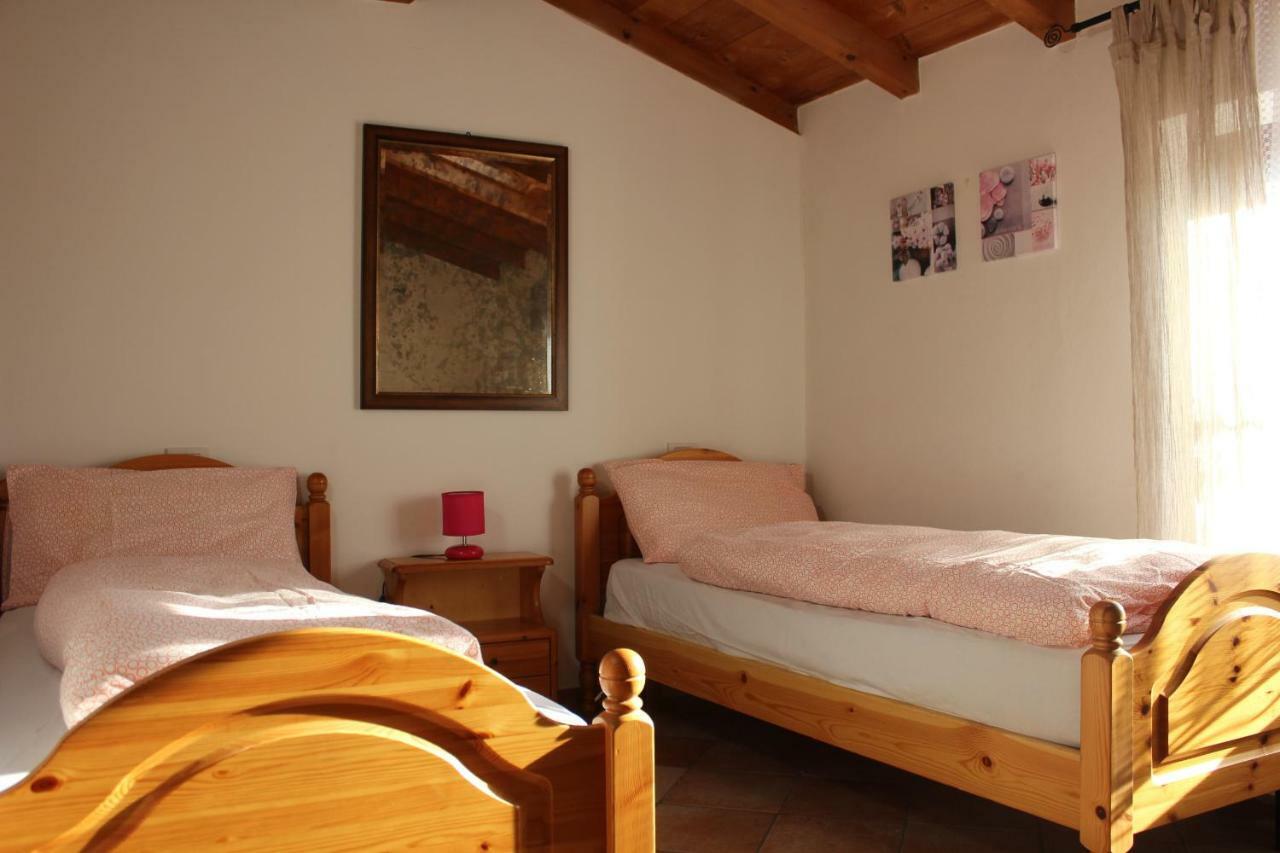 Casa Luisa Apartment Bardolino Bagian luar foto